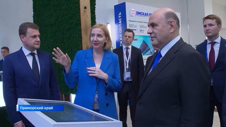 Премьер-министр России Михаил Мишустин во время визита во Владивосток призвал продолжить облагораживать территорию парка «Маяк»