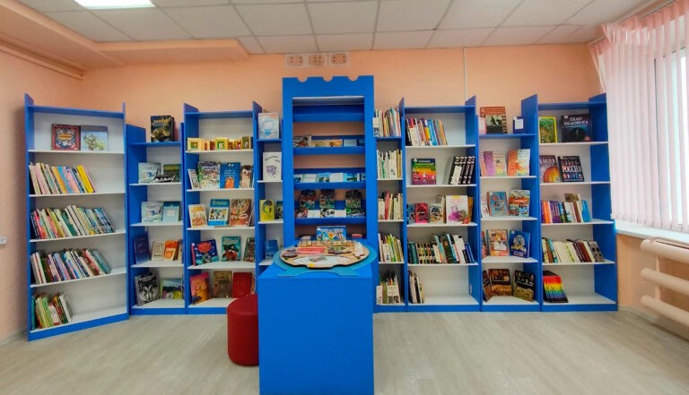 В Омсукчанском округе открыли модельную библиотеку