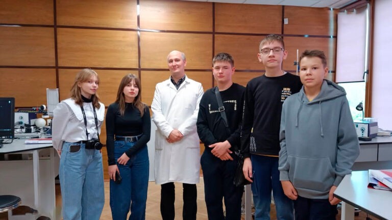 Тенькинские школьники на международной научной конференции