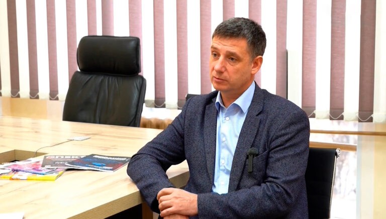 Дмитрий Мироненко временно исполняющий обязанности министра цифрового развития и связи Магаданской области