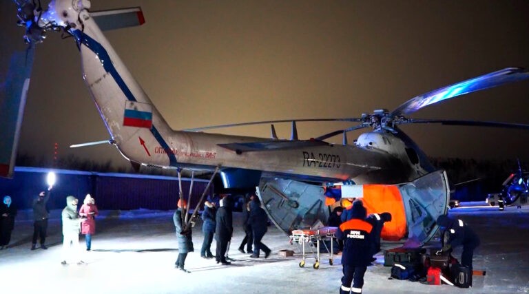 Всех пострадавших в аварии Ми-8 доставили в Магадан
