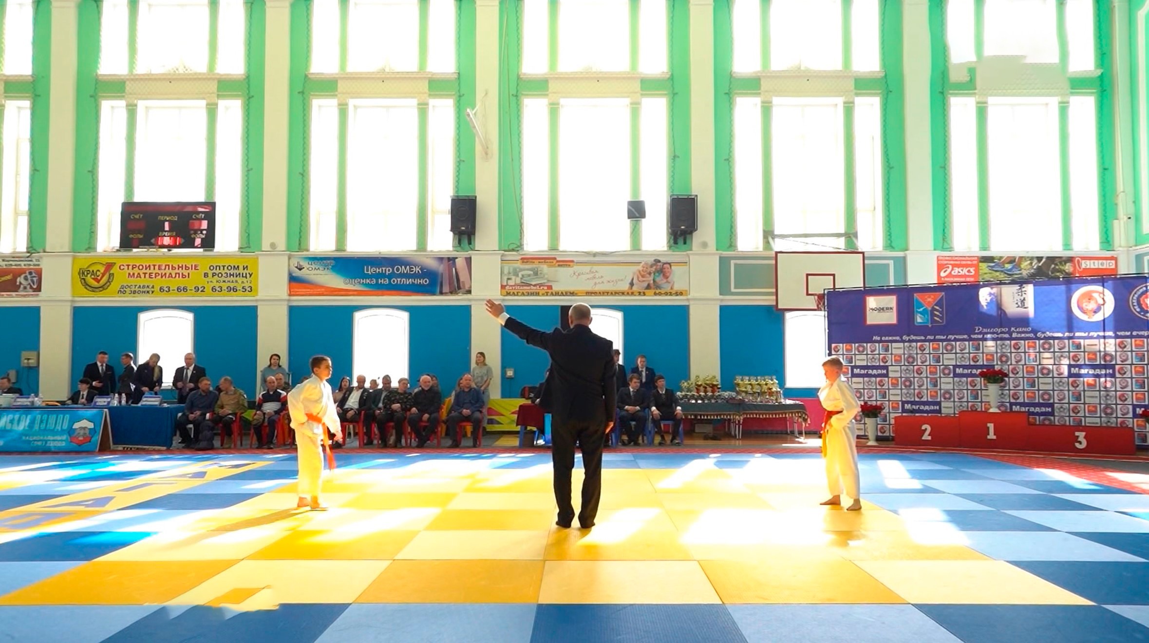 Не стеснялись "выйти на болевой" - масштабное соревнование по дзюдо в Магадане