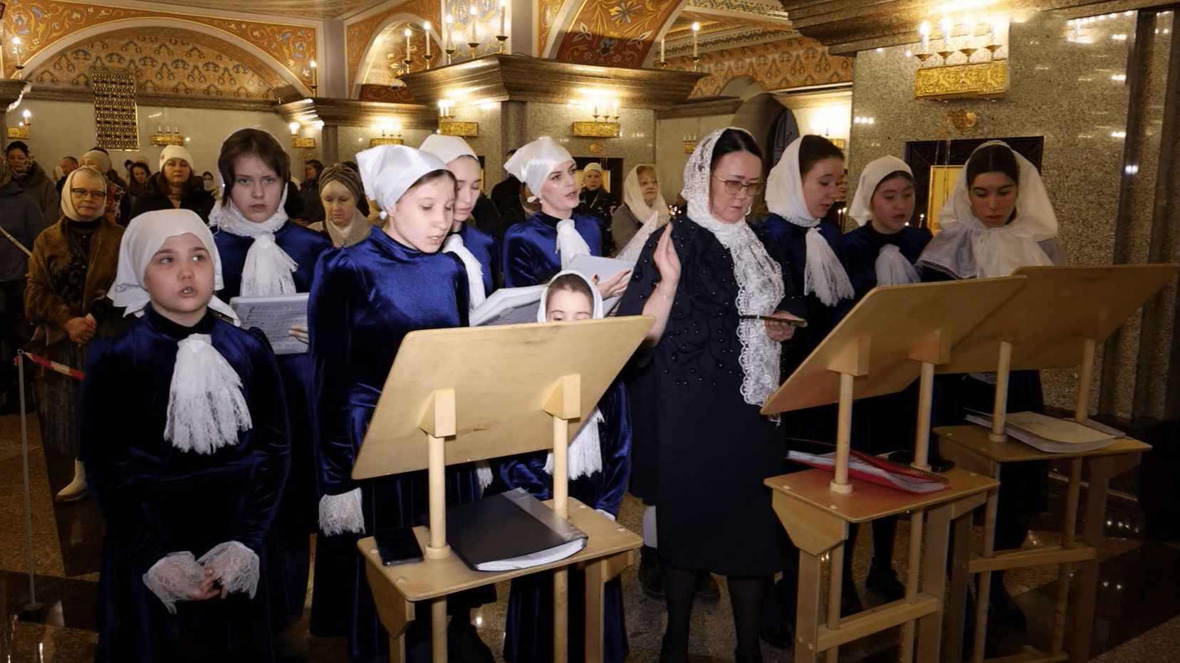 Детских хор исполнил "Иже Херувимы" в воскресную литургию