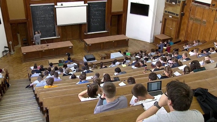 Вести.ру: 1 сентября 2025 года Россия перейдет на новую систему образования