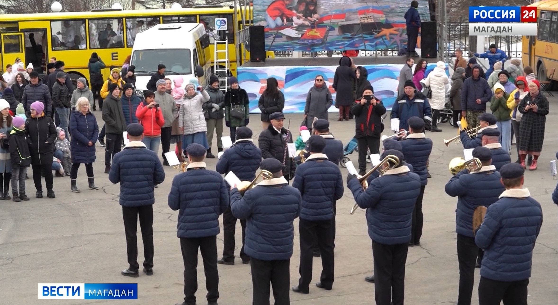 В Магадане Первомай отметили народными гуляниями и концертами