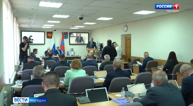 Колымские парламентарии сегодня приняли отчёт губернатора Магаданской области.